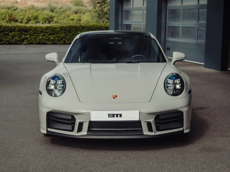 Porsche 992.2 Carrera