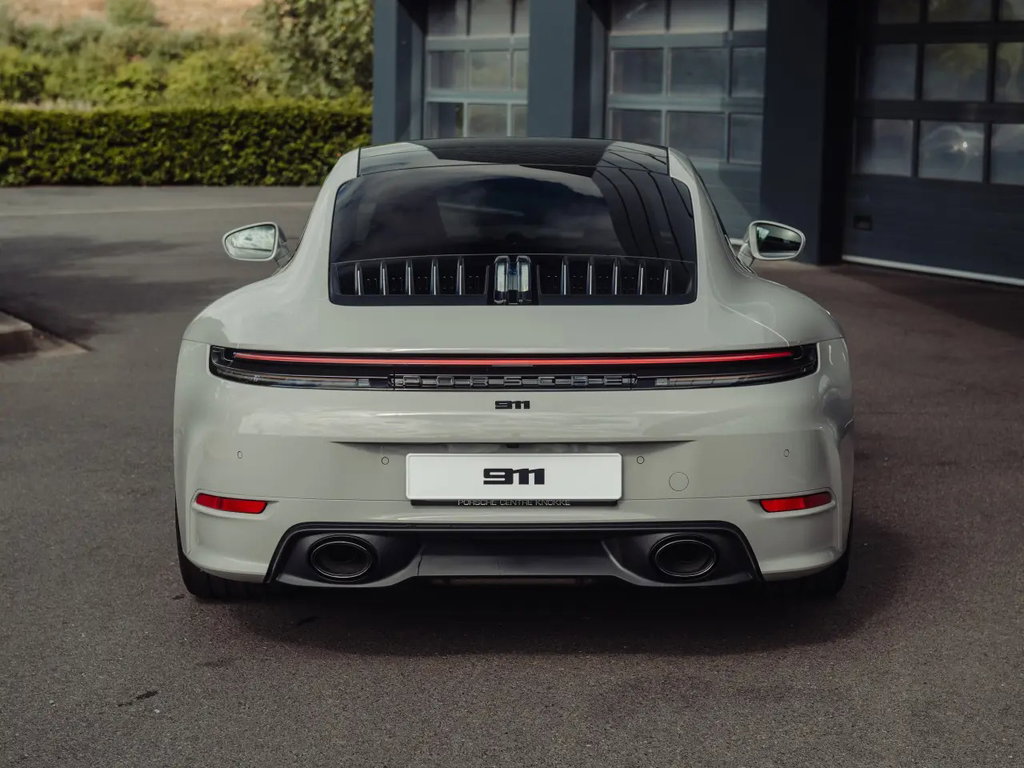 Porsche 992.2 Carrera