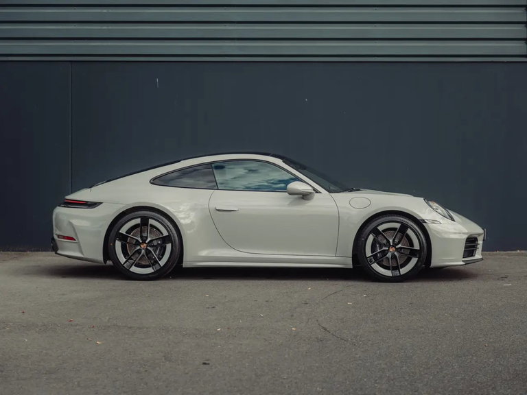 Porsche 992.2 Carrera