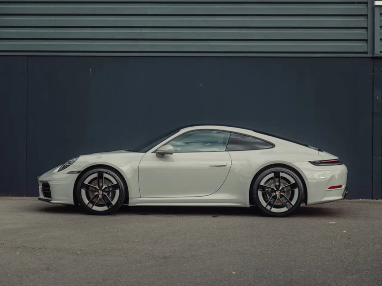Porsche 992.2 Carrera