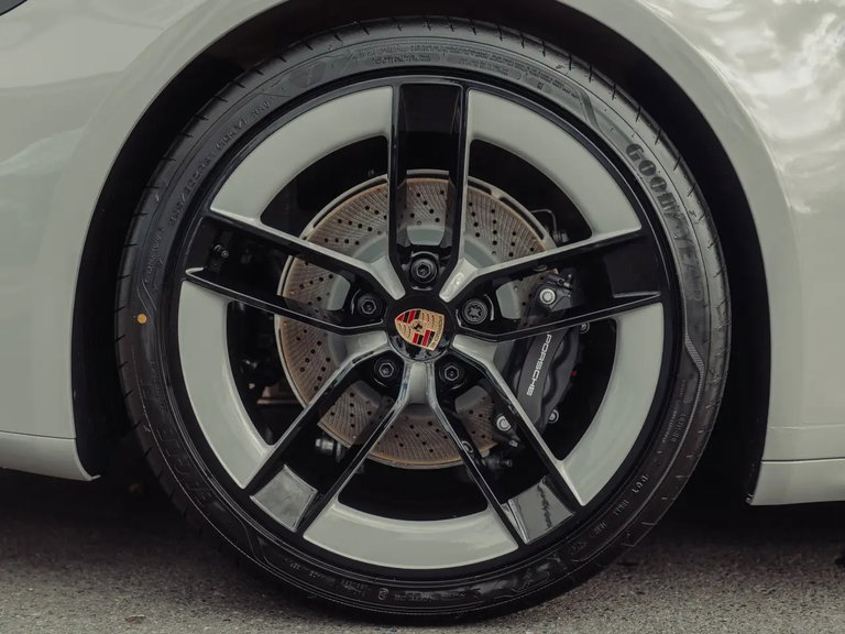 Porsche 992.2 Carrera