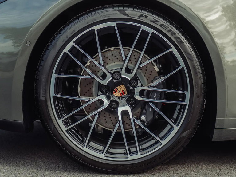 Porsche 992.2 Carrera