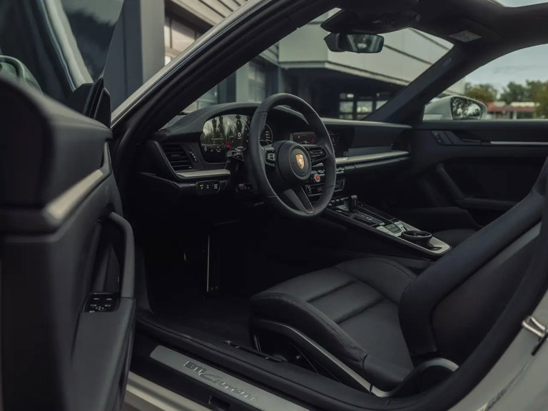Porsche 992.2 Carrera