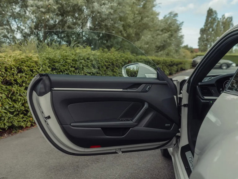 Porsche 992.2 Carrera
