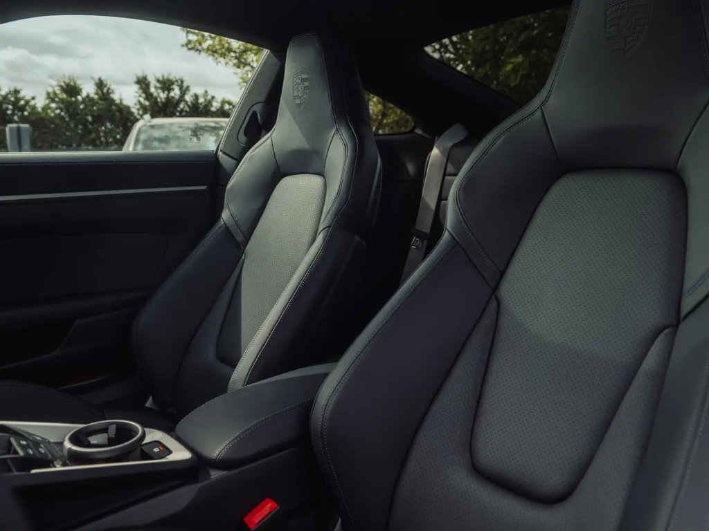 Porsche 992.2 Carrera