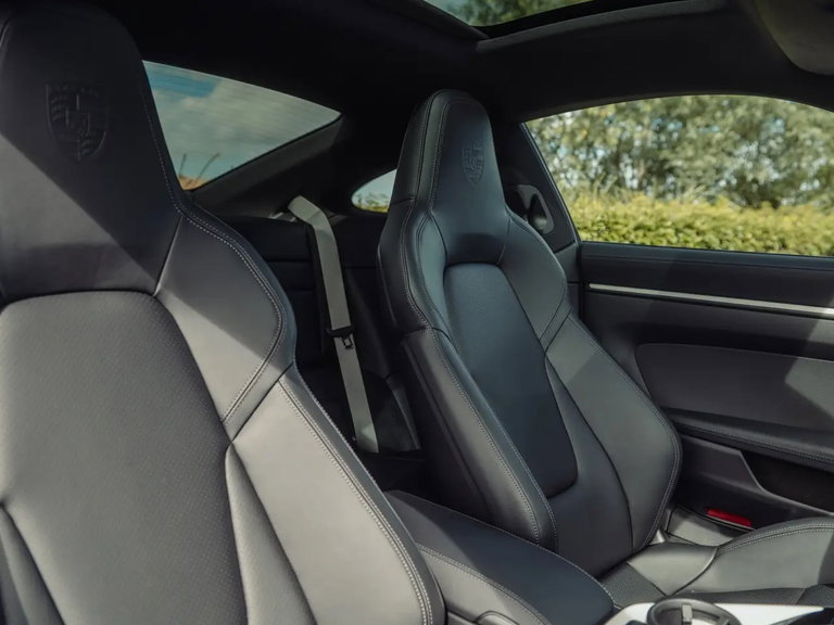 Porsche 992.2 Carrera