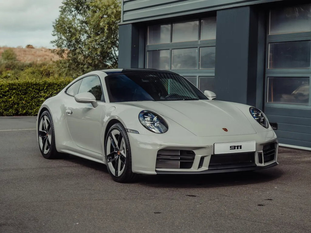 Porsche 992.2 Carrera