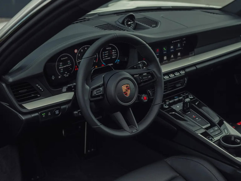 Porsche 992.2 Carrera