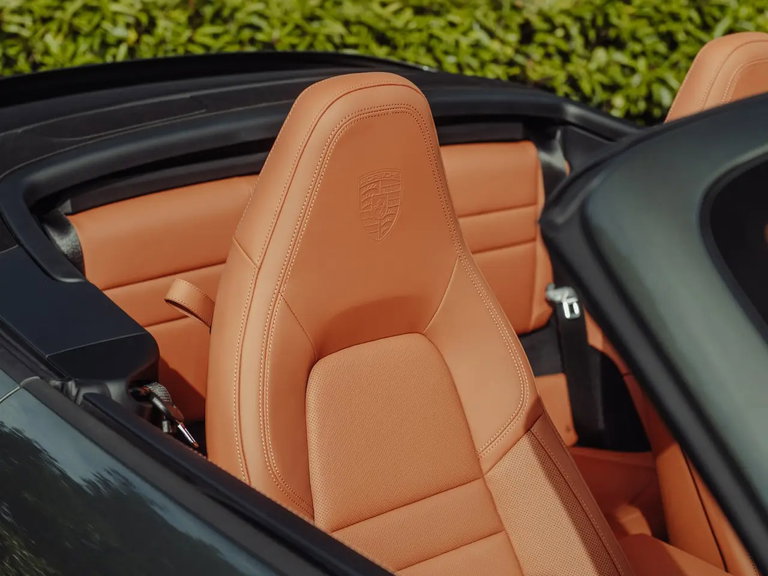 Porsche 992.2 Carrera