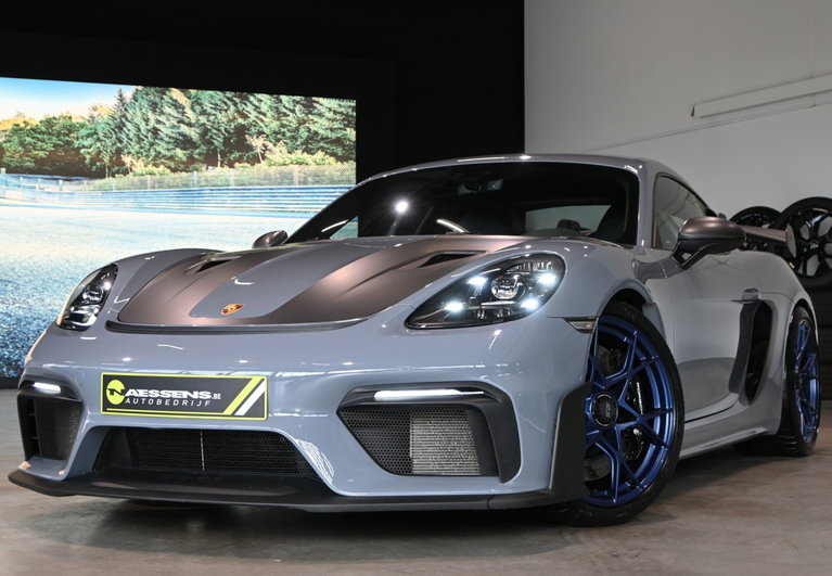 Porsche 718 Cayman GT4 RS