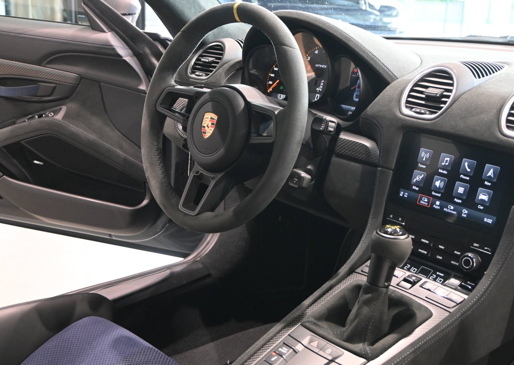 Porsche 718 Cayman GT4 RS