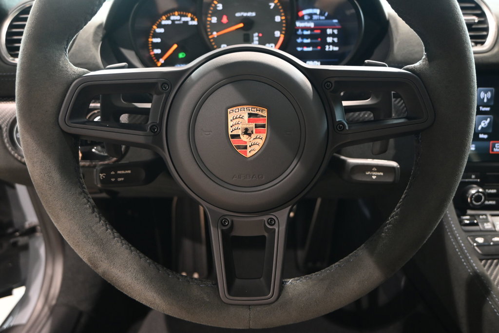 Porsche 718 Cayman GT4 RS