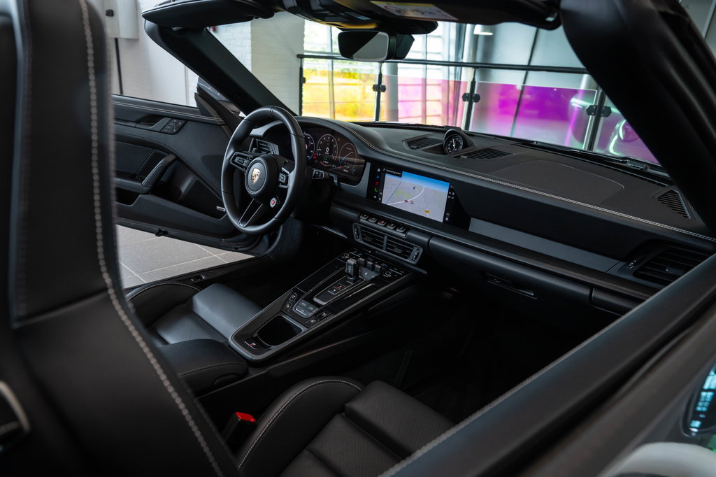 Porsche 992.2 Carrera 4 GTS