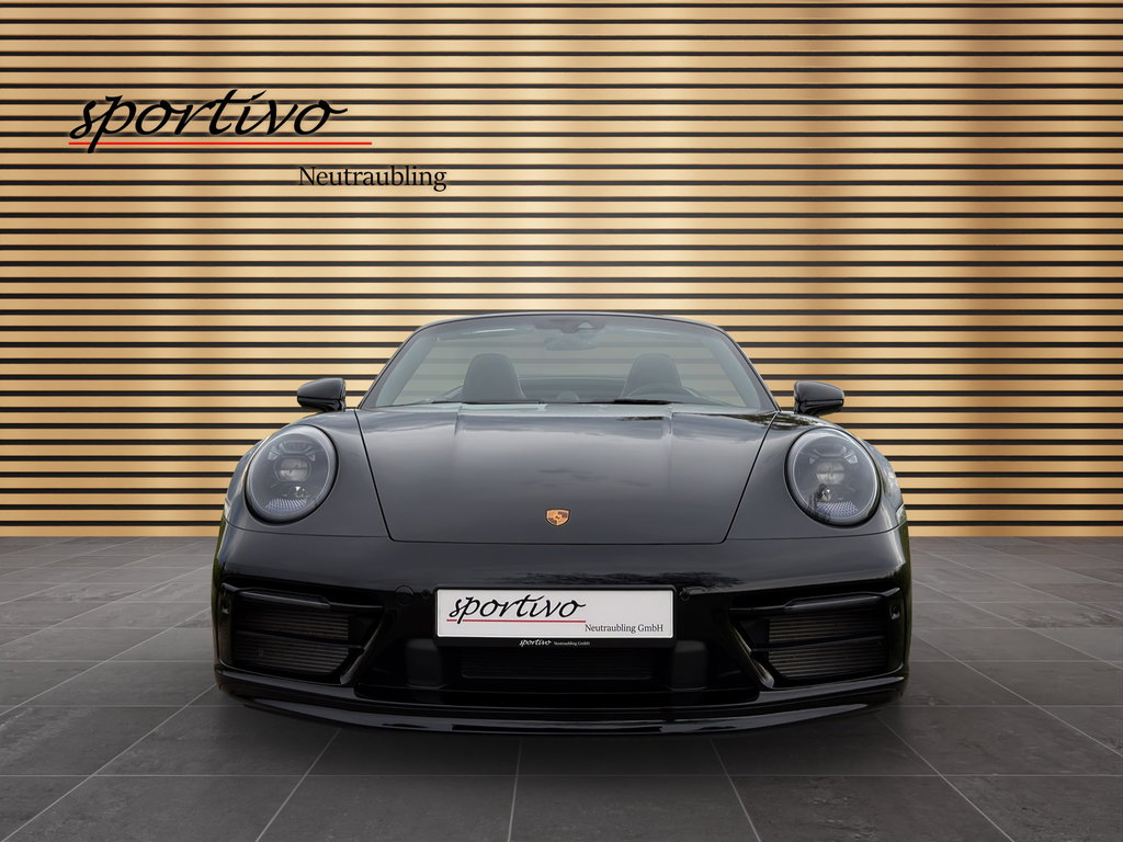 Porsche 992 Carrera GTS