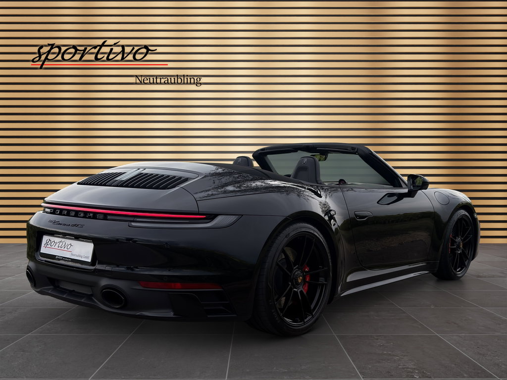 Porsche 992 Carrera GTS