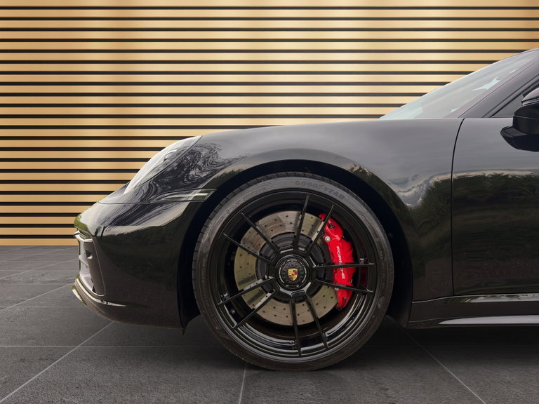 Porsche 992 Carrera GTS