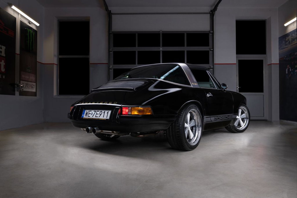 Porsche 911 Backdate