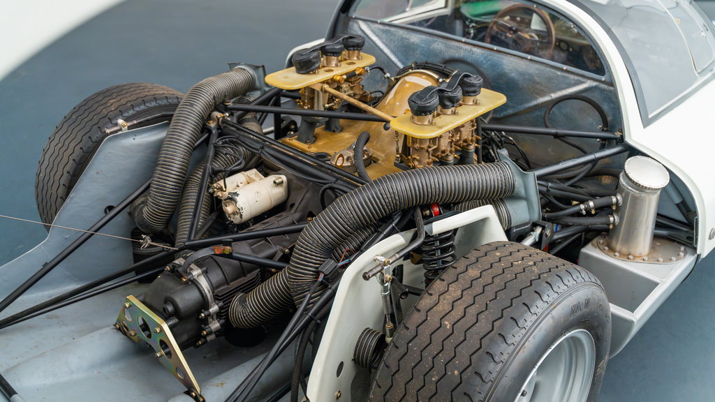 Porsche 906 Carrera 6