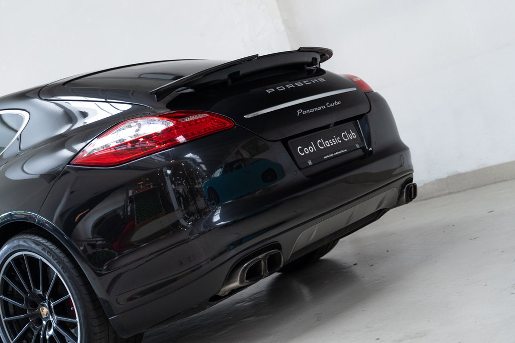 Porsche Panamera Turbo