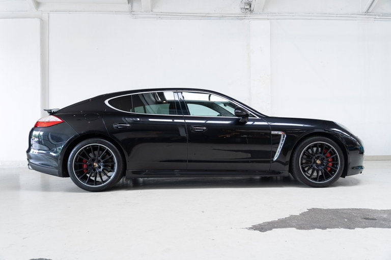 Porsche Panamera Turbo