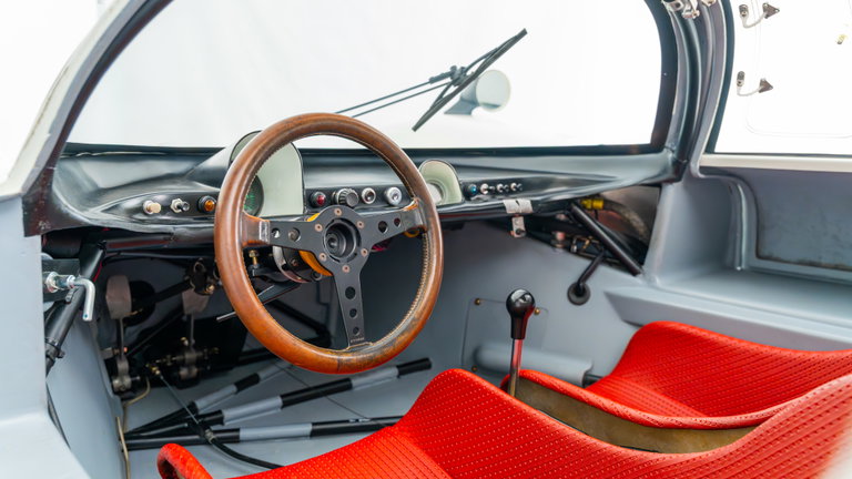 Porsche 906 Carrera 6