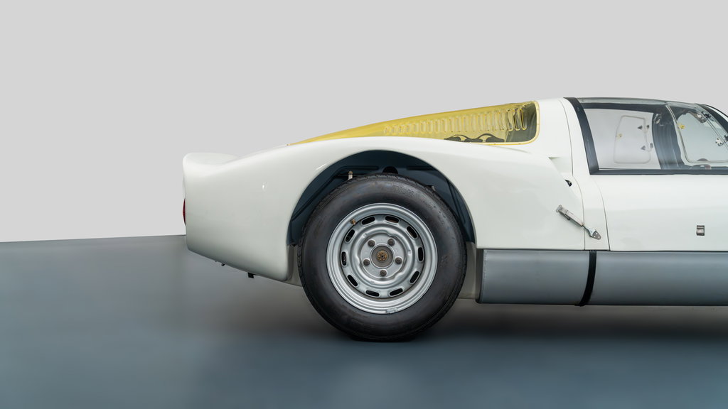 Porsche 906 Carrera 6