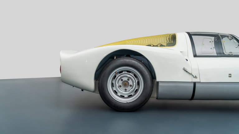 Porsche 906 Carrera 6
