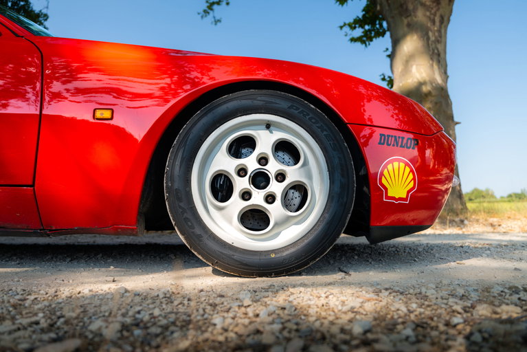 Porsche 944 Turbo Cup