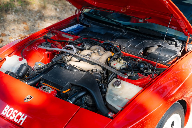 Porsche 944 Turbo Cup