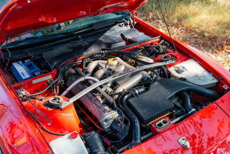 Porsche 944 Turbo Cup