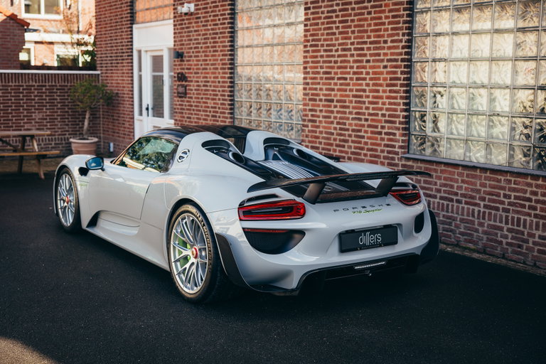 Porsche 991.2 GT3 Touring