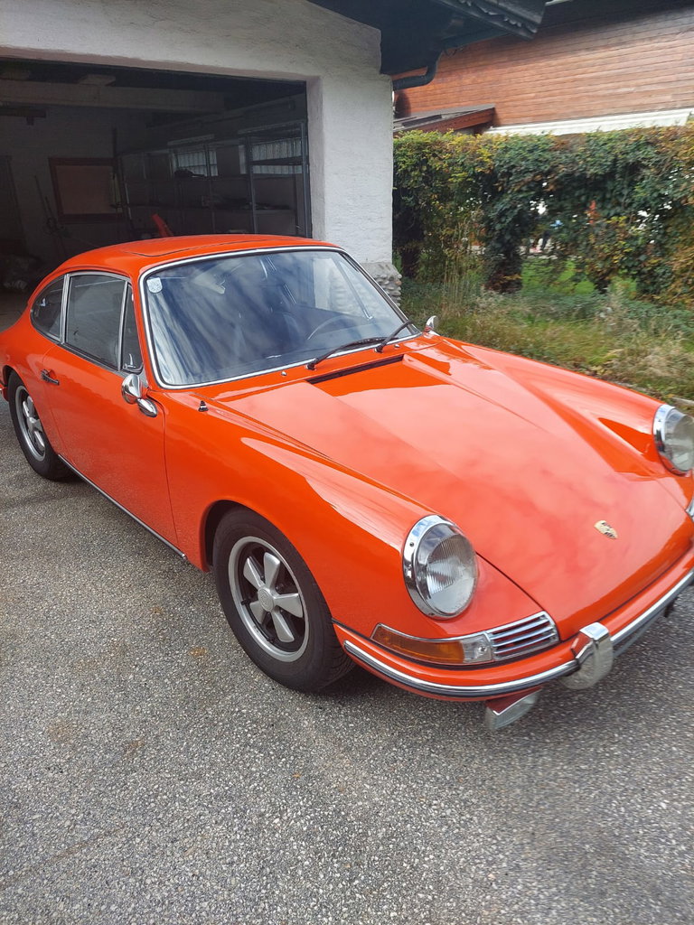 Porsche 911 T