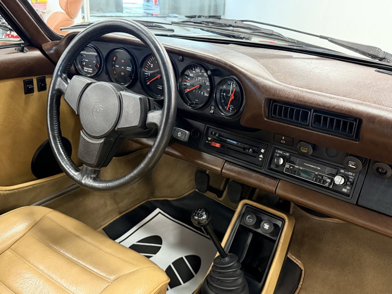 Porsche 911 SC