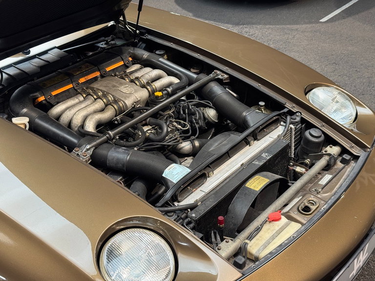 Porsche 928