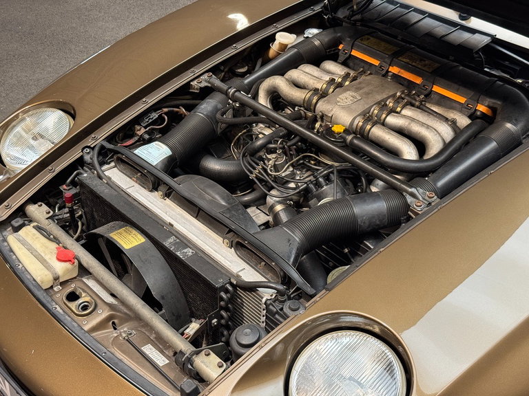 Porsche 928