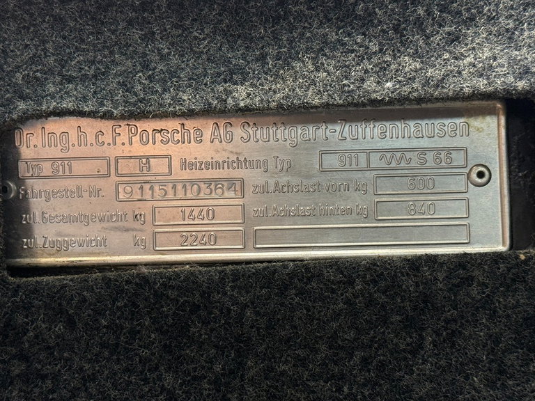 Porsche 911 „25 Jahre Jubiläumsmodell“