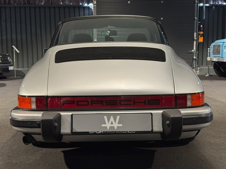 Porsche 911 „25 Jahre Jubiläumsmodell“