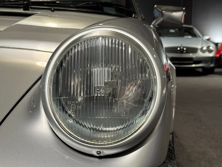Porsche 911 „25 Jahre Jubiläumsmodell“