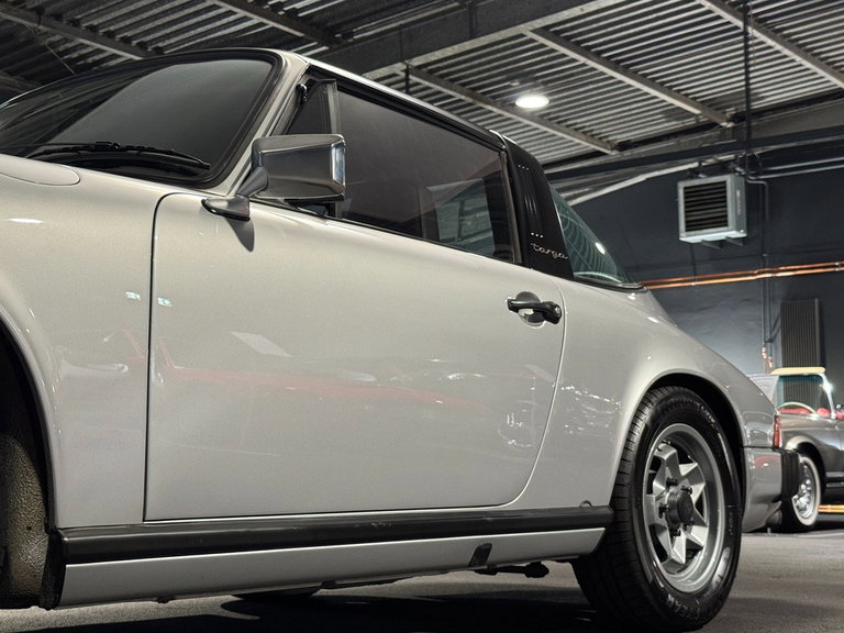 Porsche 911 „25 Jahre Jubiläumsmodell“