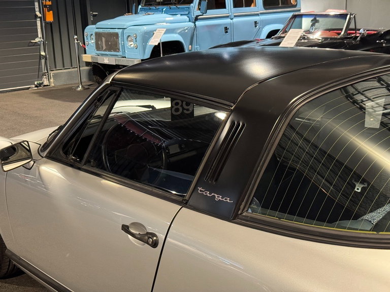 Porsche 911 „25 Jahre Jubiläumsmodell“