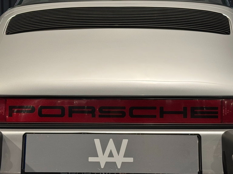 Porsche 911 „25 Jahre Jubiläumsmodell“