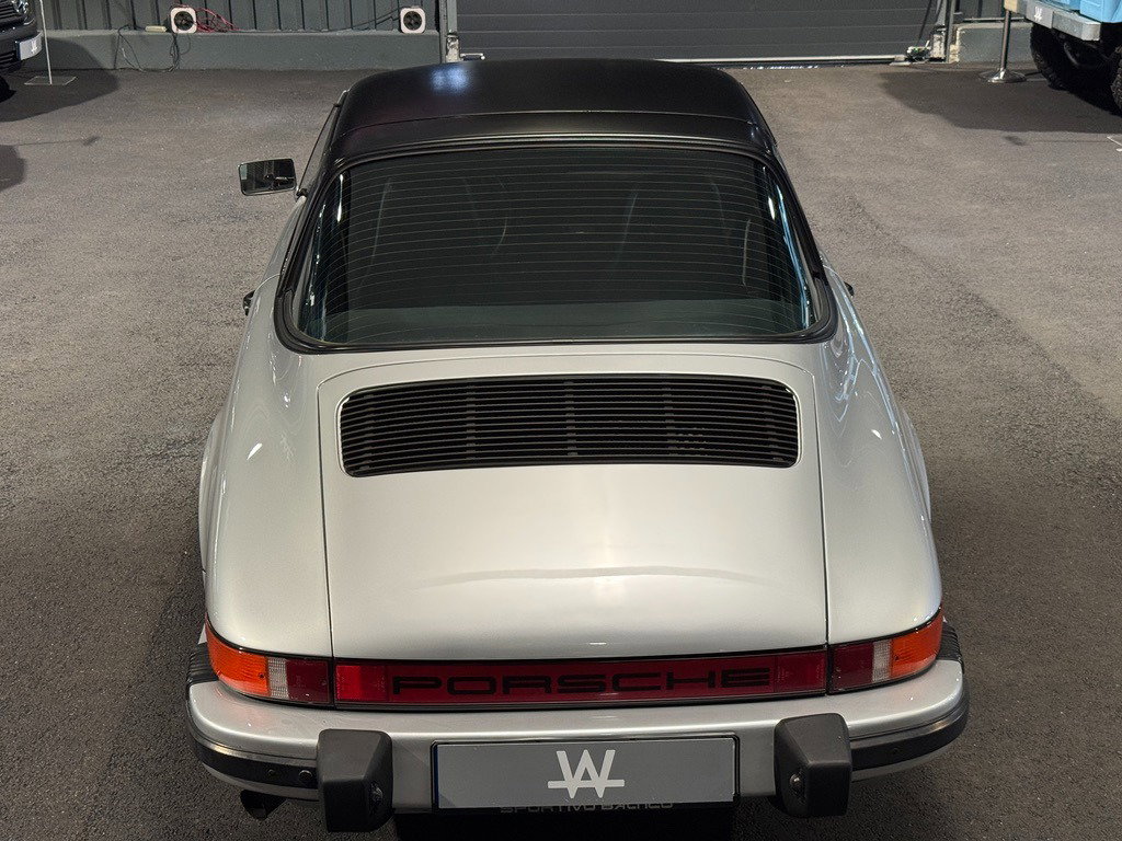 Porsche 911 „25 Jahre Jubiläumsmodell“