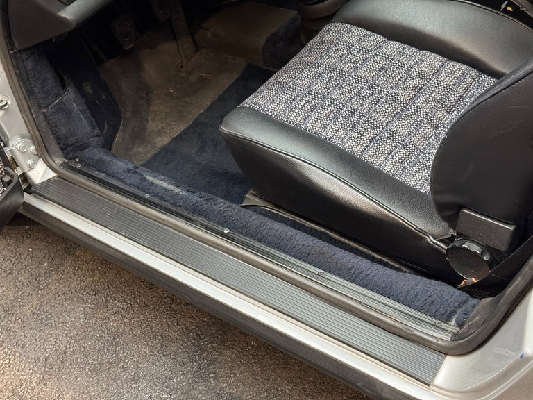 Porsche 911 „25 Jahre Jubiläumsmodell“