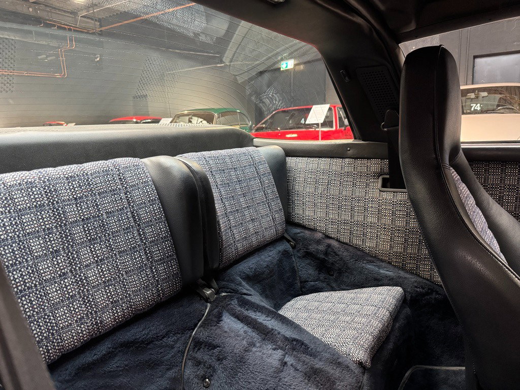 Porsche 911 „25 Jahre Jubiläumsmodell“
