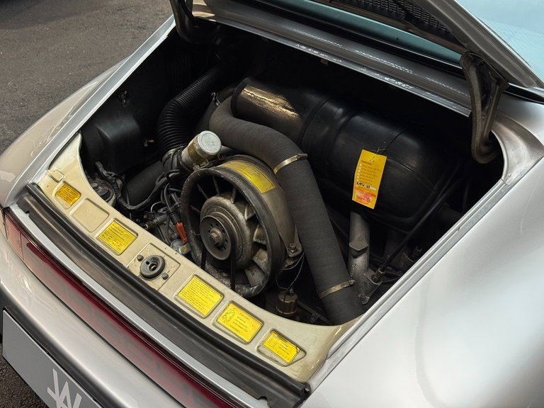 Porsche 911 „25 Jahre Jubiläumsmodell“