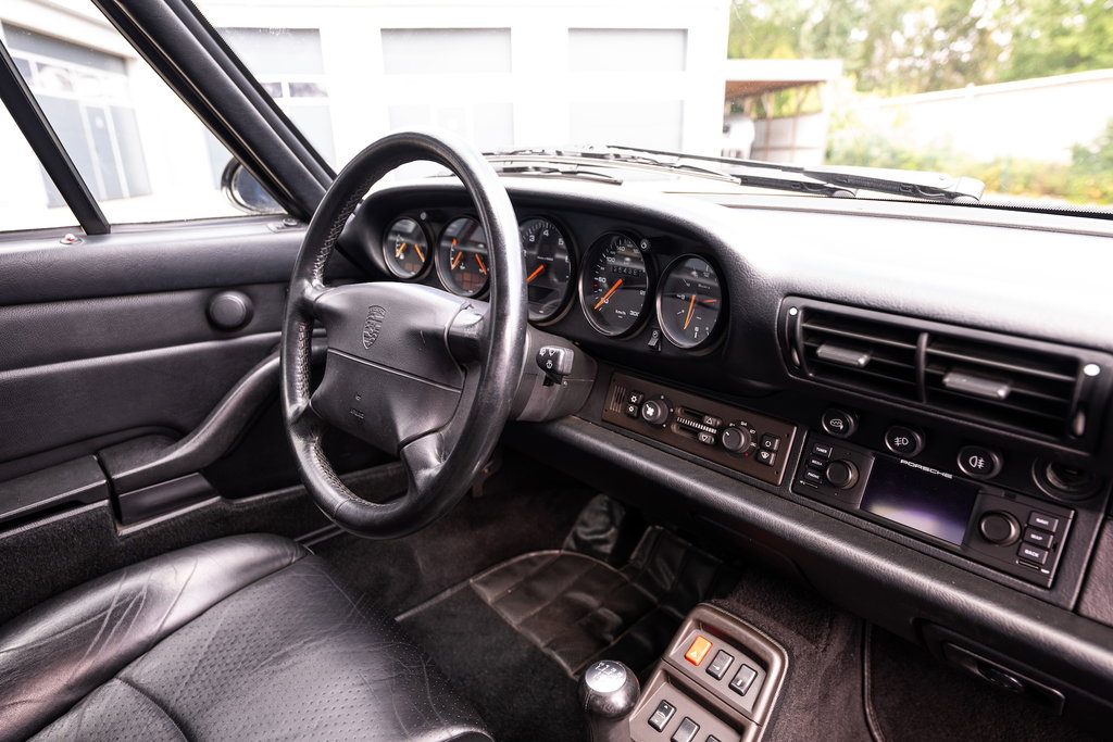 Porsche 993 Carrera 4