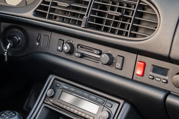 Porsche 968