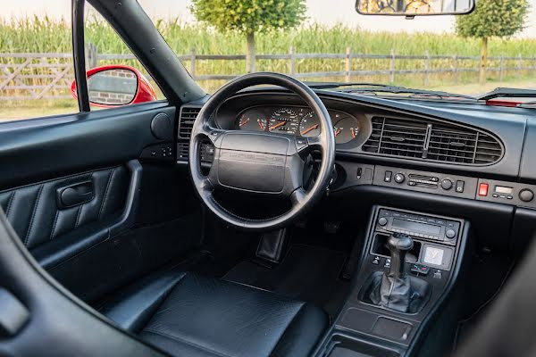Porsche 968