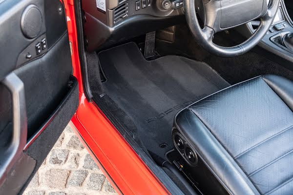 Porsche 968