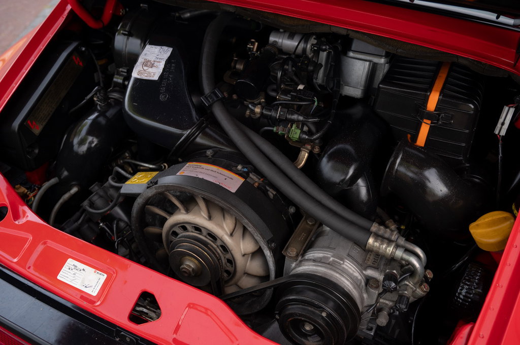 Porsche 964 Carrera 4